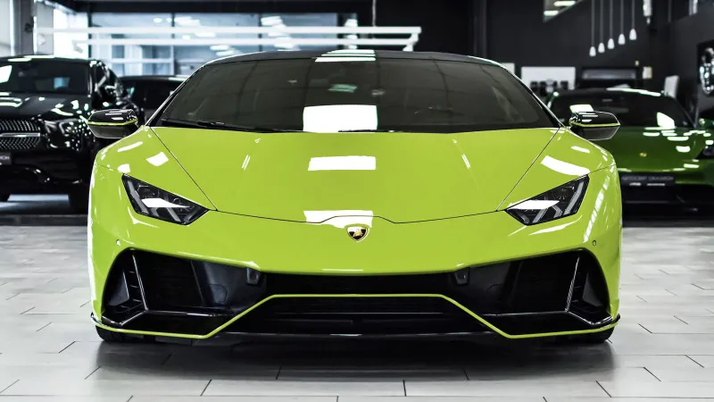 Lamborghini Huracan EVO Fluo Capsule 5.2 V10 4WD Automatic Image 2